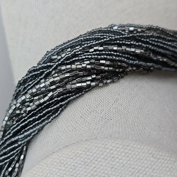 METALLIC BEAD TORSADE NECKLACE - Picture 4 of 5